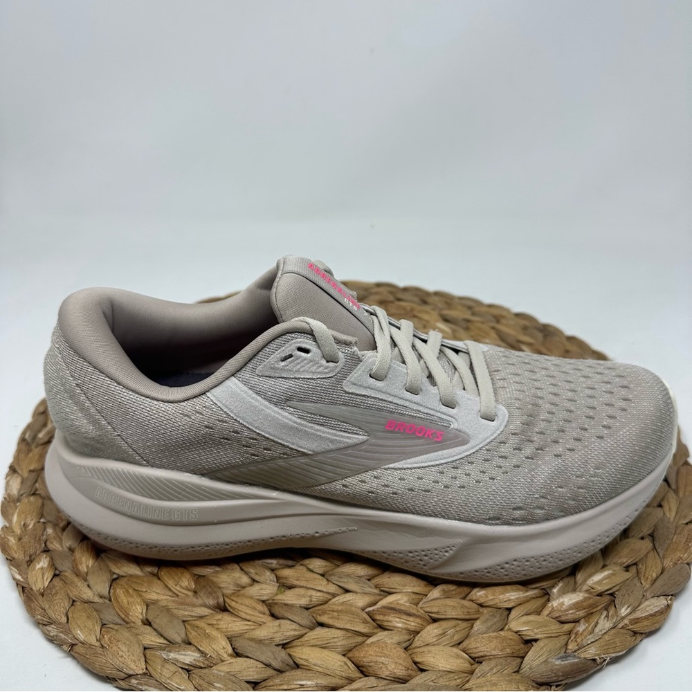 BROOKS Adrenaline GTS 24 Running Shoes Chateau Grey Coconut Pink Size 9.5 Women